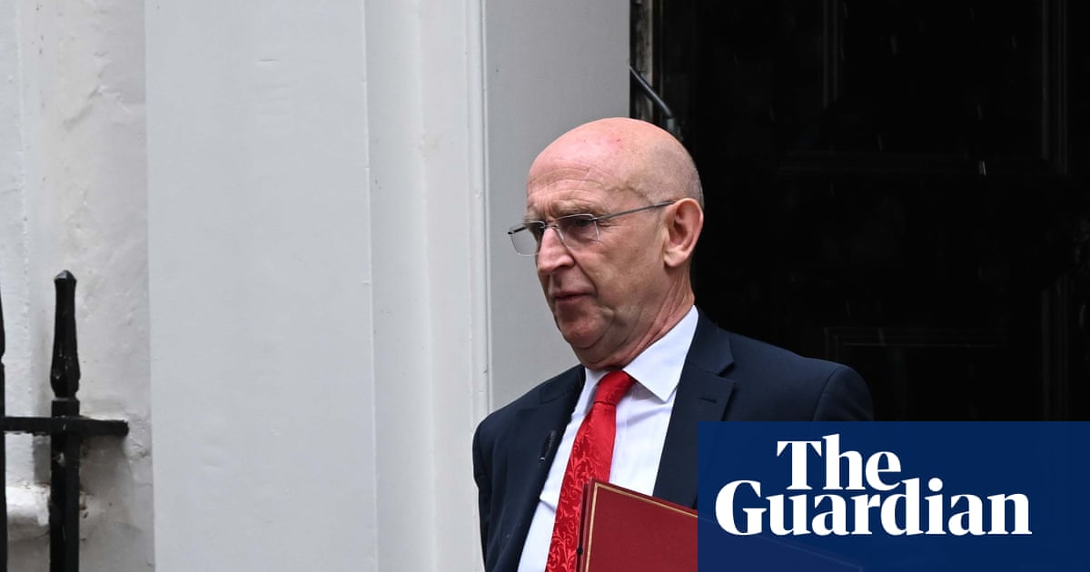 UK economy defies forecasts with surprise 0.4% growth in July