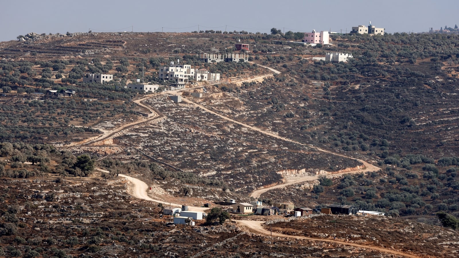 UK to announce sanctions on Israeli West Bank settlements