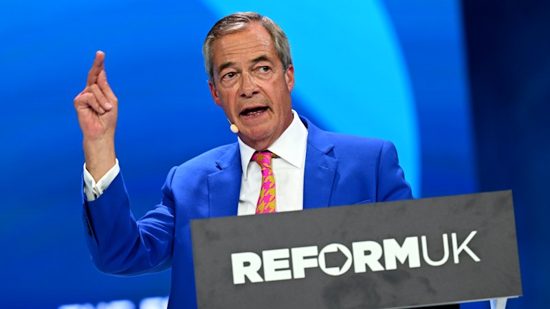 Undercover sting targets Farage as protests disrupt his major address