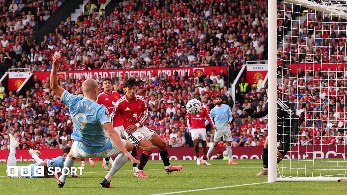 VAR missed Fernandez offside in Manchester derby - Webb