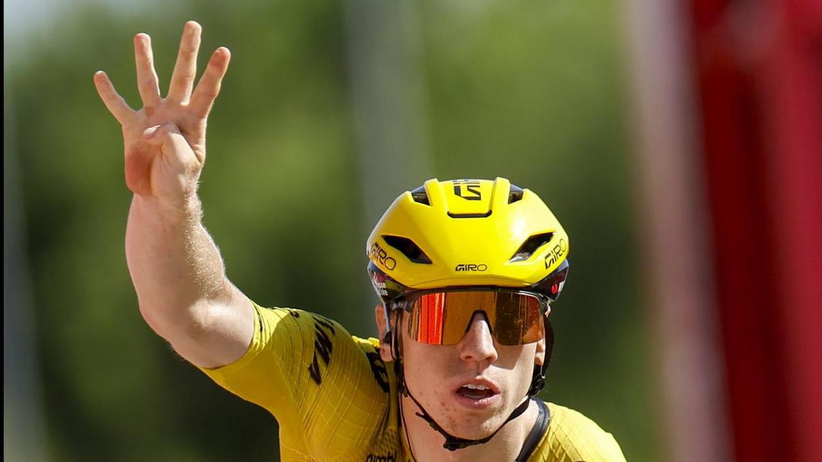 Visma's rookie-veteran combo win again in Vuelta sprint