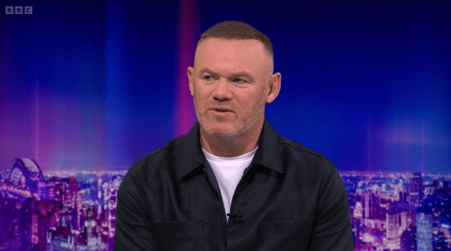 Wayne Rooney says Arsenal star should have been sent off against Chelsea