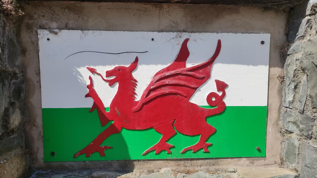 Welsh trio to try