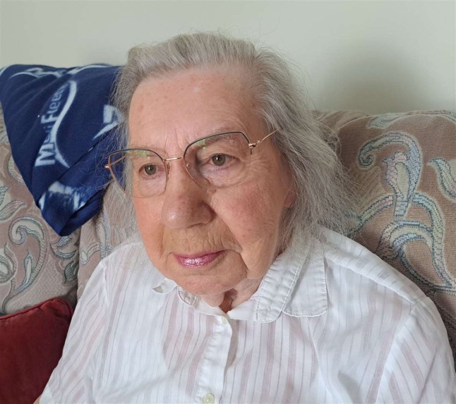 Woman in her 80s couldn’t buy food after bank card was hacked and blocked