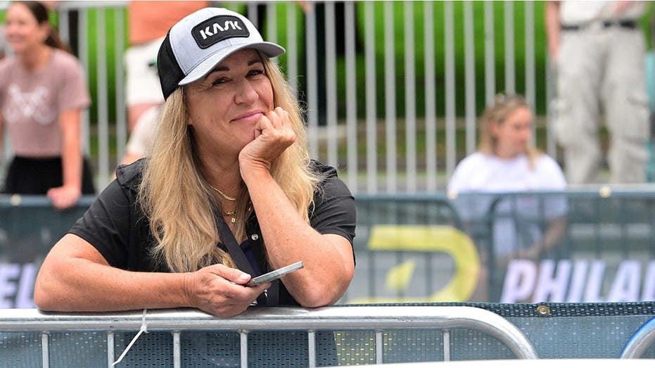 Women's cycling team manager speaks out after trans athlete competes against females in major competition