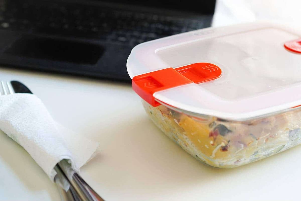 Workers return to packed lunches to cope with rising cost of living