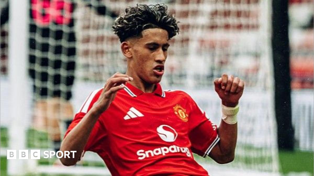Youth star JJ Gabriel, 15, on brink of leaving Man Utd