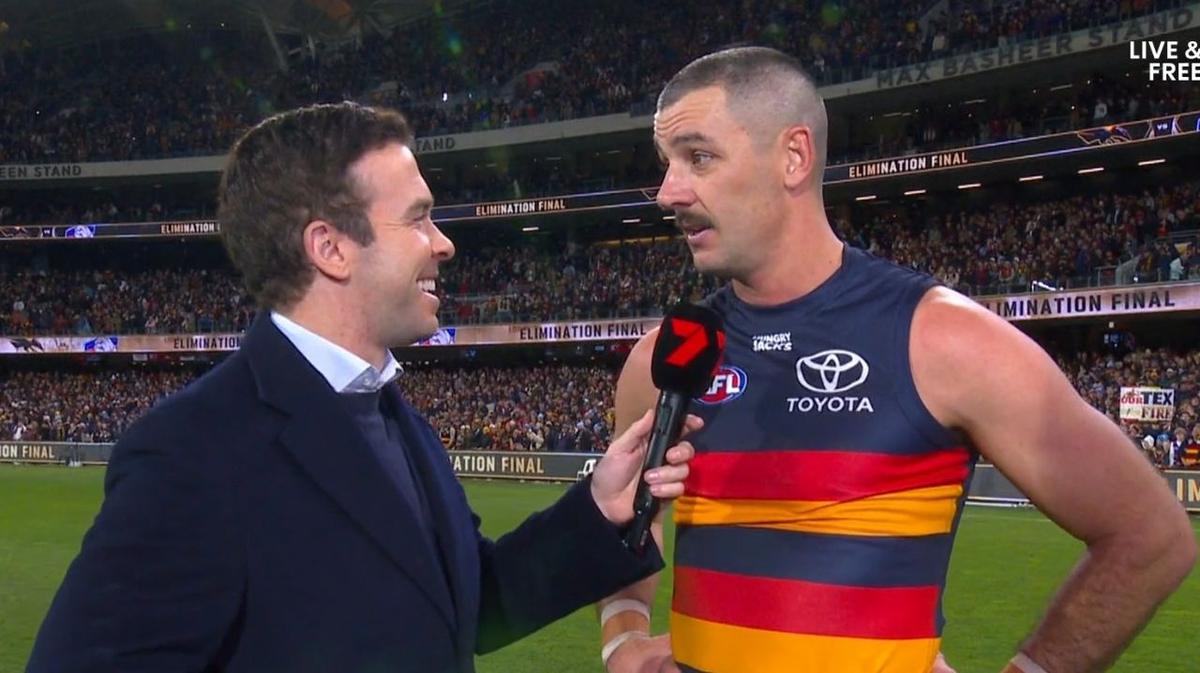 ‘Emotional’ Taylor Walker backs in coach Matthew Nicks with pointed comment after win over Western Bulldogs