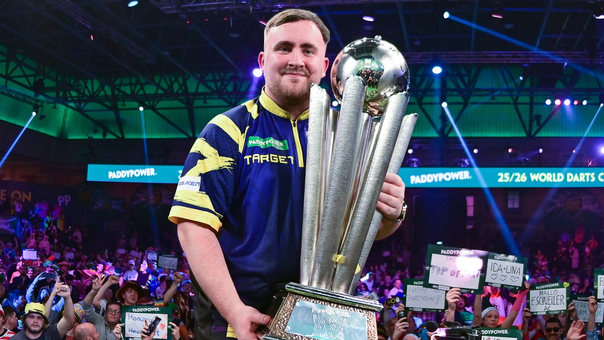 ‘Folding like deck chairs’ – Darts legend slams Luke Littler’s rivals and claims only one man can catch wonderkid