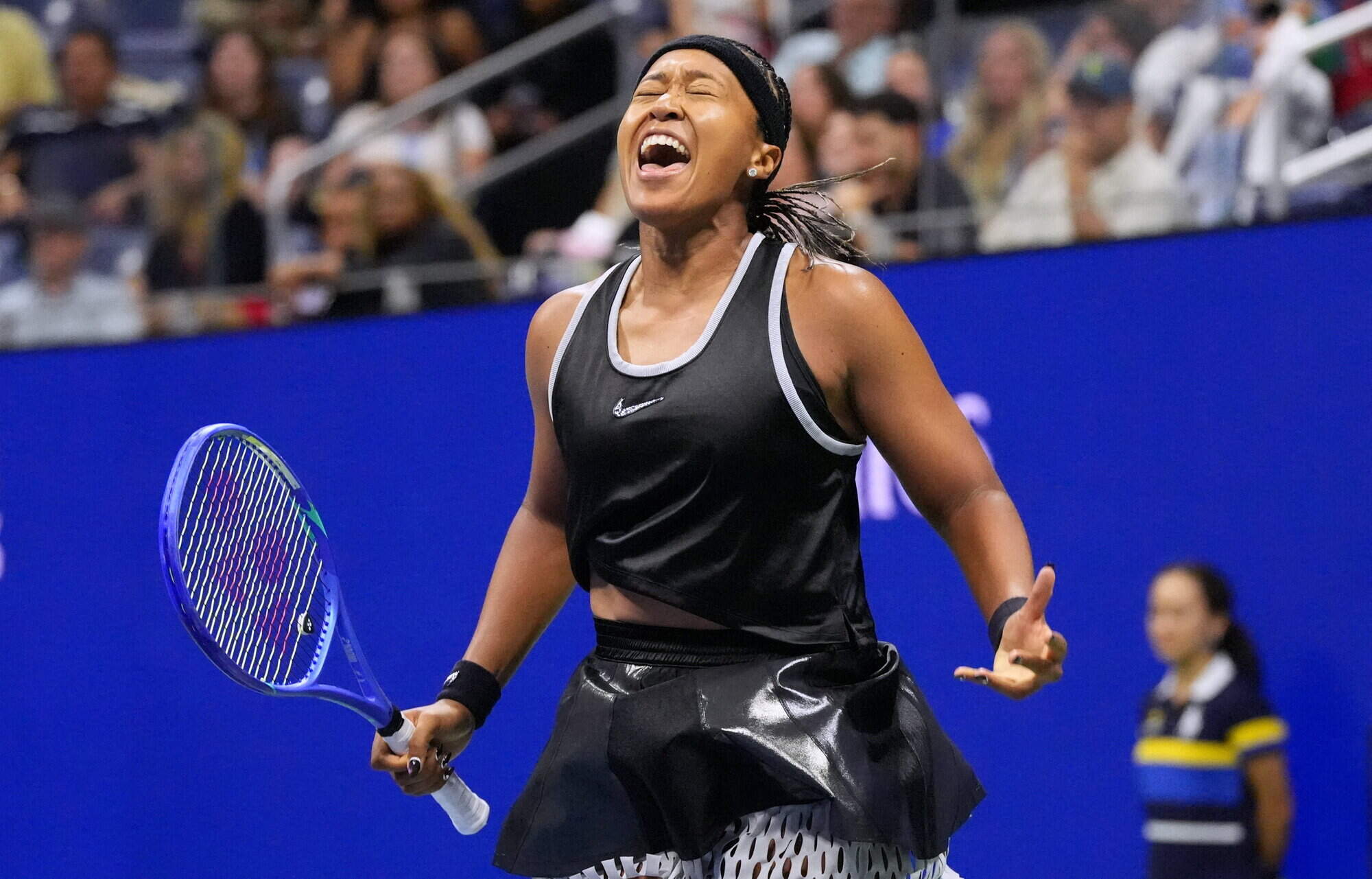 ‘Please take your seat’ — Umpire tells US Open influencers to stop photoshoot during Naomi Osaka match